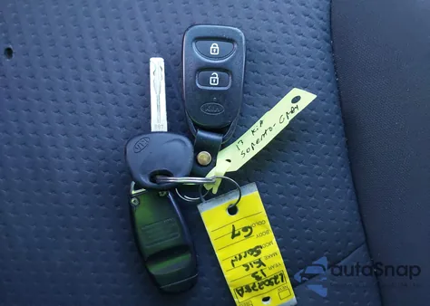 2013 Kia Sorento Lx V6 z USA, uszkodzony, nr VIN 5XYKTDA25DG316629